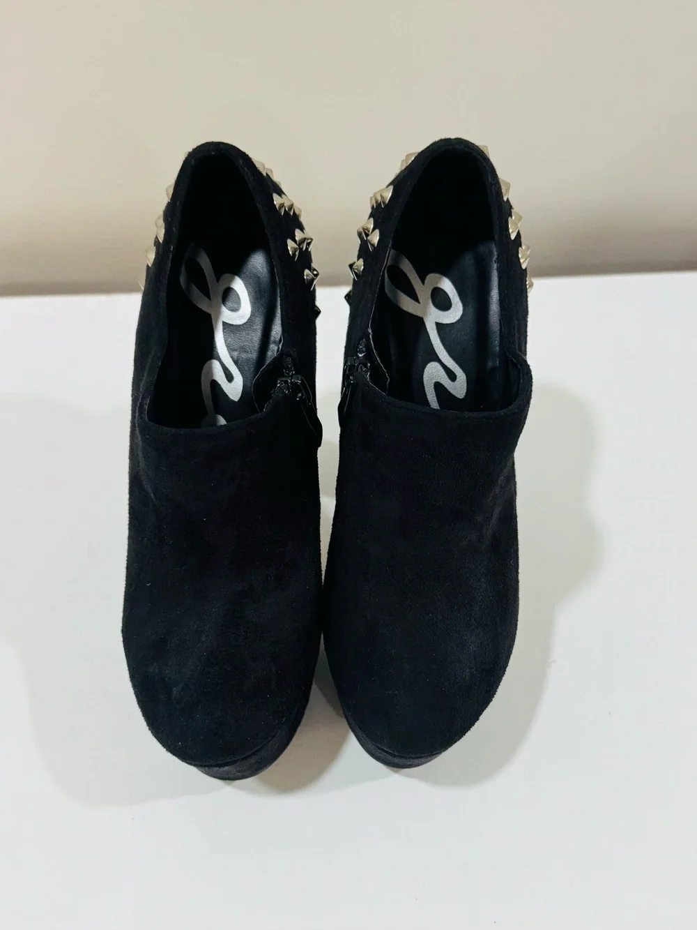 groove women’s black